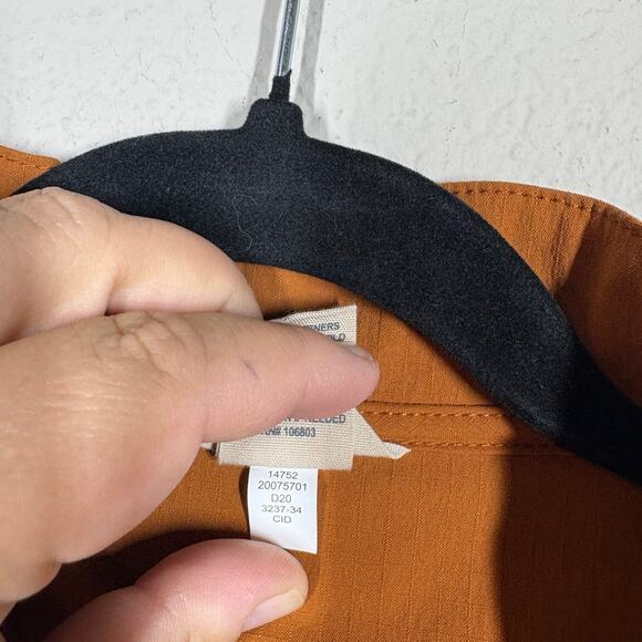 Duluth Trading Co Womens Size XL Vest Cargo Burnt Orange Fishing Pockets - Picture 10 of 10